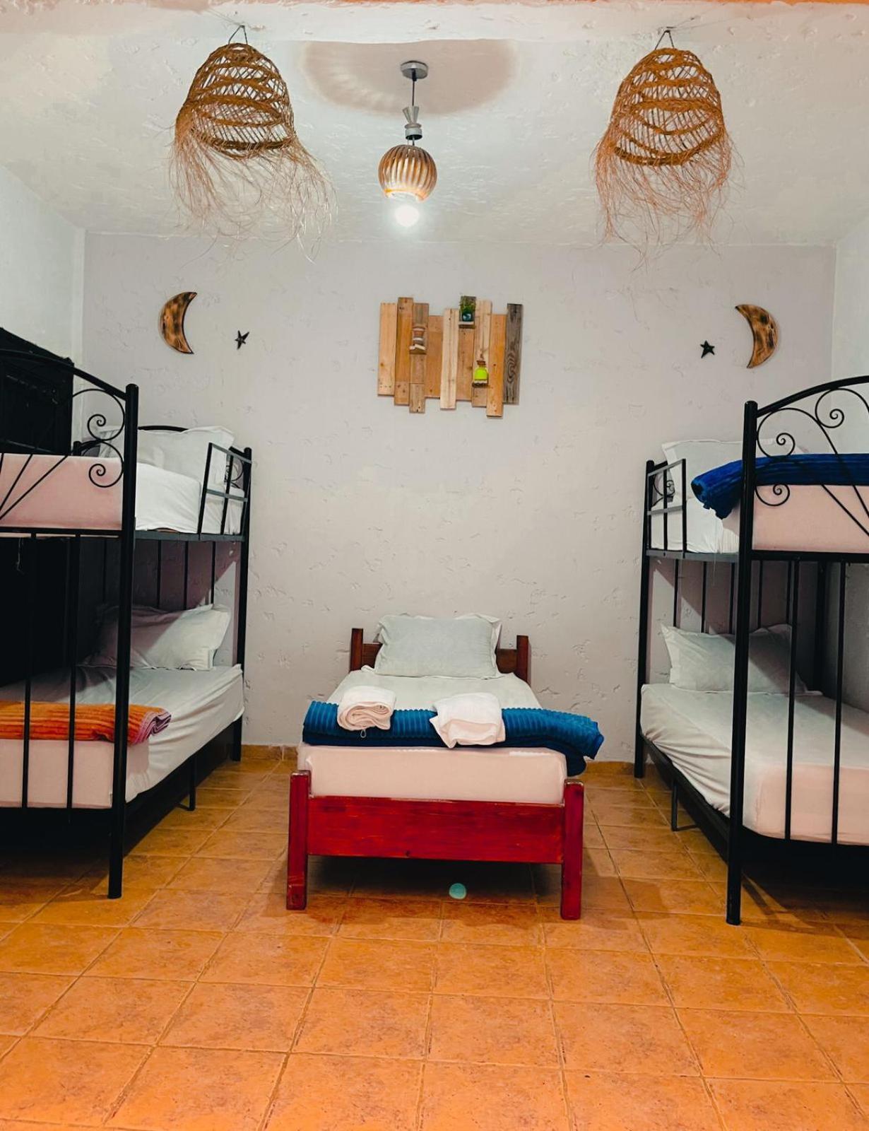 Sunrise Hostel Taghazout Esterno foto
