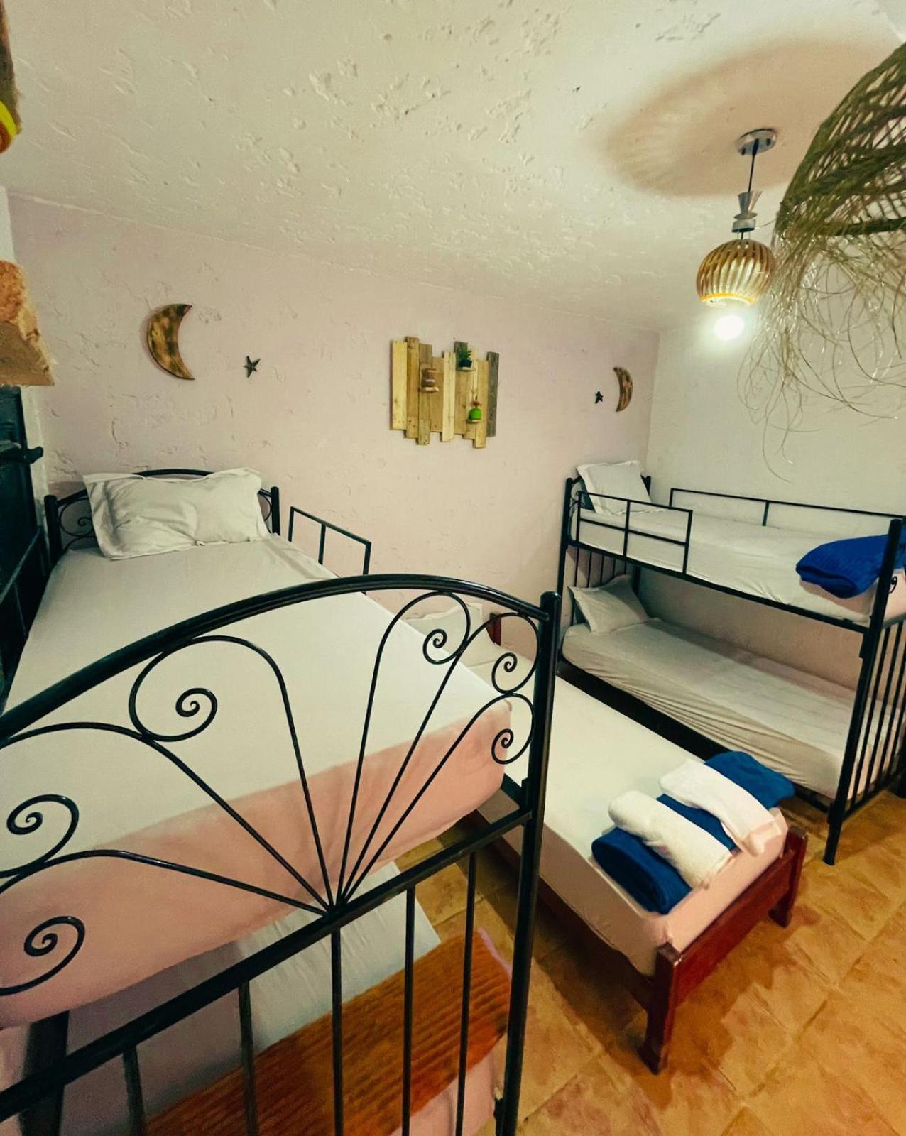 Sunrise Hostel Taghazout Esterno foto
